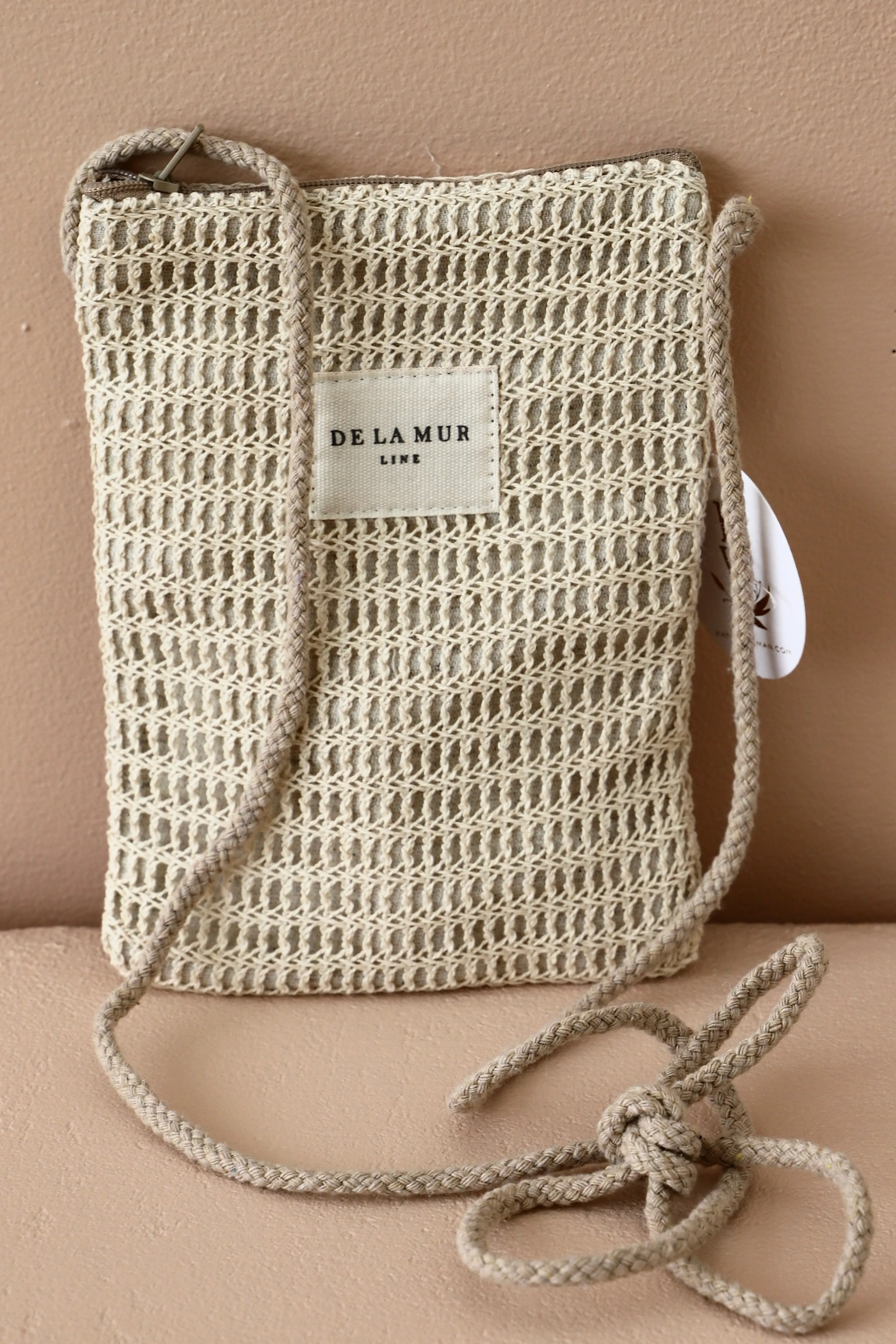 CROCHET PHONE SLEEVE