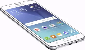 Samsung Galaxy J7 SM-J700 (Latest Model) - 16GB - White (T-Mobile) 9/10