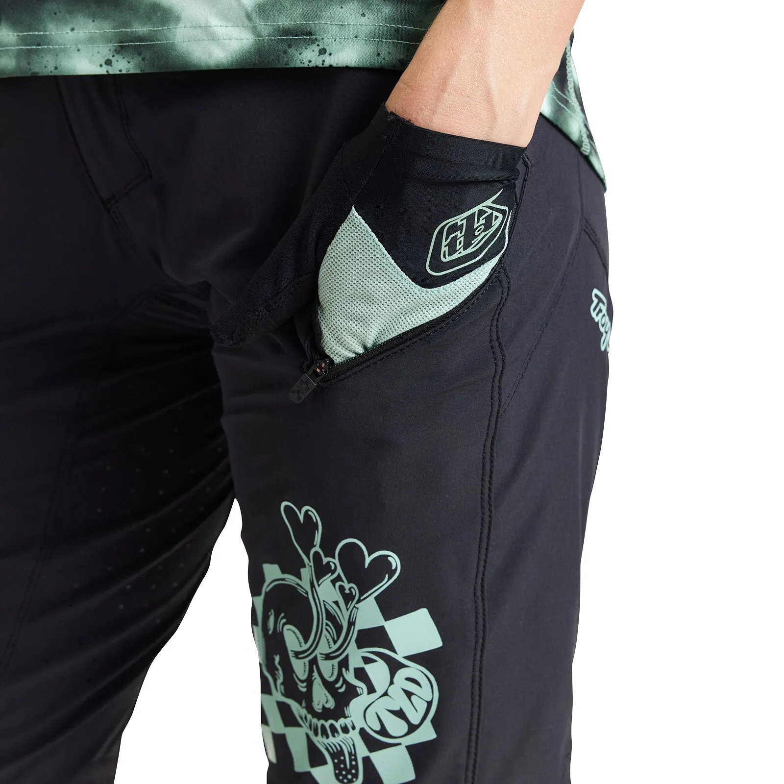 Womens Lilium Short Shell Micayla Gatto Watercolor Black